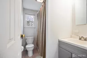 70 Merrill Ave, East Brunswick Township, NJ 08816 - Photo 9