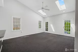 17 Umberland Pl, Monroe Township, NJ 08831 - Photo 17