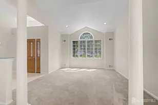17 Umberland Pl, Monroe Township, NJ 08831 - Photo 5