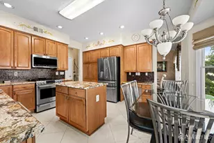 8 Sherwood Dr, Monroe Township, NJ 08831 - Photo 13