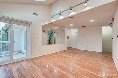 2 Farnham Square, Sayreville, NJ 08859 - Photo 11