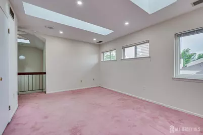 2 Farnham Square, Sayreville, NJ 08859 - Photo 23