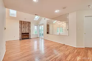 2 Farnham Square, Sayreville, NJ 08859 - Photo 7