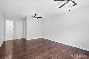 94 Woodmere Dr, Sayreville, NJ 08859 - Photo 17