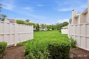 94 Woodmere Dr, Sayreville, NJ 08859 - Photo 15