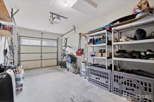 94 Woodmere Dr, Sayreville, NJ 08859 - Photo 27