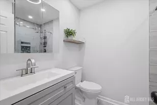 94 Woodmere Dr, Sayreville, NJ 08859 - Photo 19