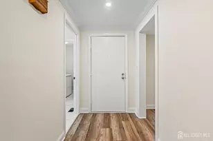 95 Thoreau Dr, Plainsboro Township, NJ 08536 - Photo 3