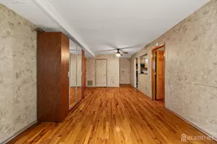 192 College Dr, Edison, NJ 08817 - Photo 9