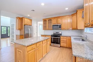 14 Bard Dr, Monroe Township, NJ 08831 - Photo 19