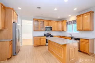 14 Bard Dr, Monroe Township, NJ 08831 - Photo 17