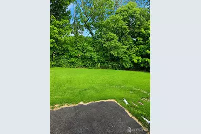122 Southwood Drive, Old Bridge Township, NJ 08857 - Photo 3