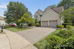 30 Larkspur Dr, South Brunswick Township, NJ 08810 - Photo 1
