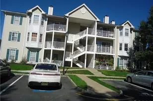 313 Wimbeldon Ct, North Brunswick Township, NJ 08902 - Photo 7