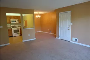 313 Wimbeldon Ct, North Brunswick Township, NJ 08902 - Photo 1
