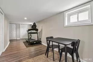 [Address not provided], Woodbridge Township, NJ 07095 - Photo 19