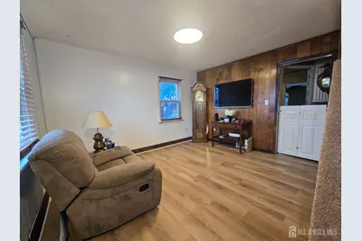 215 Sherry Street, Woodbridge Township, NJ 07095 - Photo 5
