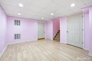 51 Pheasant Run, Edison, NJ 08820 - Photo 21