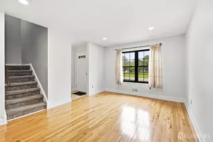 51 Pheasant Run, Edison, NJ 08820 - Photo 5