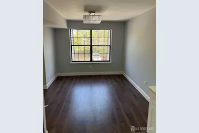 1008 Hidden Village Drive, Perth Amboy, NJ 08861 - Photo 15
