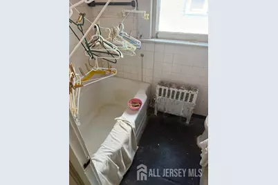 188 Kearny Avenue, Perth Amboy, NJ 08861 - Photo 11