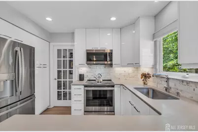 4 Dennison Place, Plainsboro Township, NJ 08536 - Photo 11