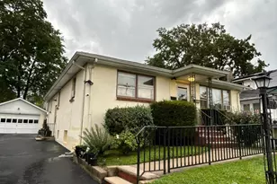 129 Hampton St, Metuchen, NJ 08840 - Photo 3