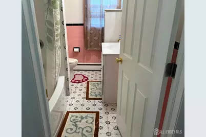 129 Hampton Street, Metuchen, NJ 08840 - Photo 23