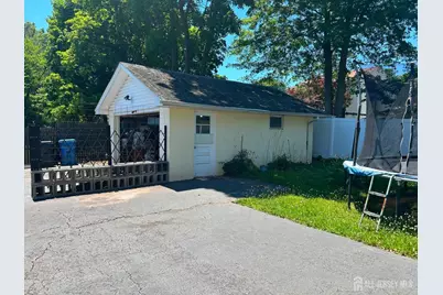 129 Hampton Street, Metuchen, NJ 08840 - Photo 57