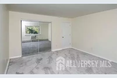 703 Cricket Lane, Woodbridge Township, NJ 07095 - Photo 7