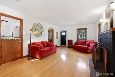366 Vosseller Avenue, Bound Brook, NJ 08805 - Photo 5