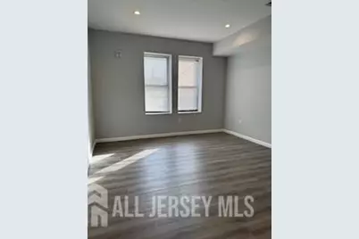 118 W 2 Street #17, Roselle, NJ 07203 - Photo 5
