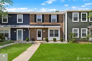 344 Constitution Cir, North Brunswick Township, NJ 08902 - Photo 1