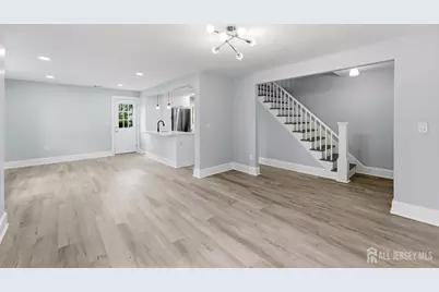 [Address not provided], Woodbridge Township, NJ 07095 - Photo 9