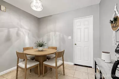 43 Gramercy Gardens #B, Middlesex, NJ 08846 - Photo 9