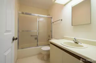 122F Concordia Cir, Monroe Township, NJ 08831 - Photo 15