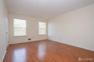 122F Concordia Cir, Monroe Township, NJ 08831 - Photo 9