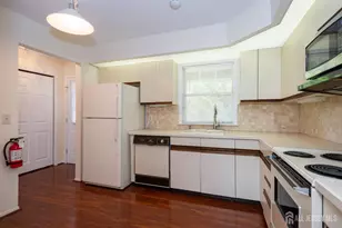 122F Concordia Cir, Monroe Township, NJ 08831 - Photo 5
