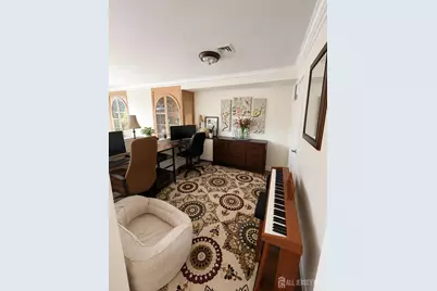 19 Hiram Square, New Brunswick, NJ 08901 - Photo 3