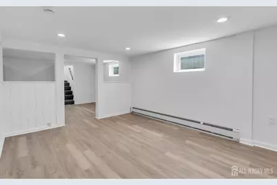21 Market Street, Edison, NJ 08817 - Photo 29