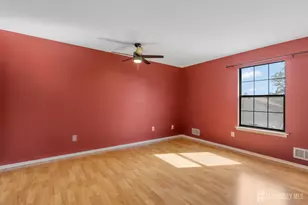 38 Foxhall Common, Middlesex, NJ 08846 - Photo 13