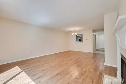 160 Hampshire Drive, Plainsboro Township, NJ 08536 - Photo 5