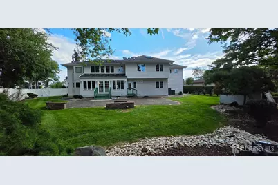 6 Sandra Drive, Edison, NJ 08820 - Photo 5