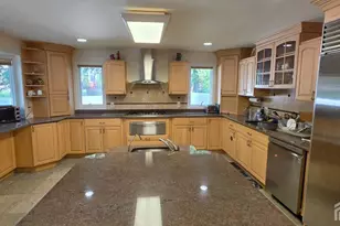 6 Sandra Dr, Edison, NJ 08820 - Photo 13