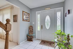 10 Patriot Ct, Edison, NJ 08820 - Photo 9