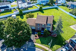 10 Patriot Ct, Edison, NJ 08820 - Photo 5