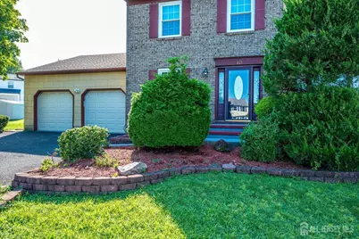 10 Patriot Court, Edison, NJ 08820 - Photo 3