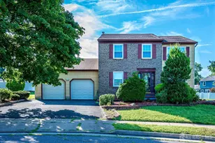 10 Patriot Ct, Edison, NJ 08820 - Photo 1