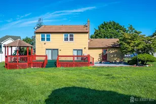 10 Patriot Ct, Edison, NJ 08820 - Photo 37