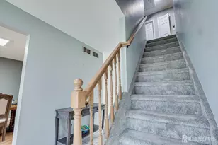 10 Patriot Ct, Edison, NJ 08820 - Photo 23